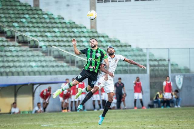 李凯尔0分赵睿17分 中国男篮不敌塞尔维亚